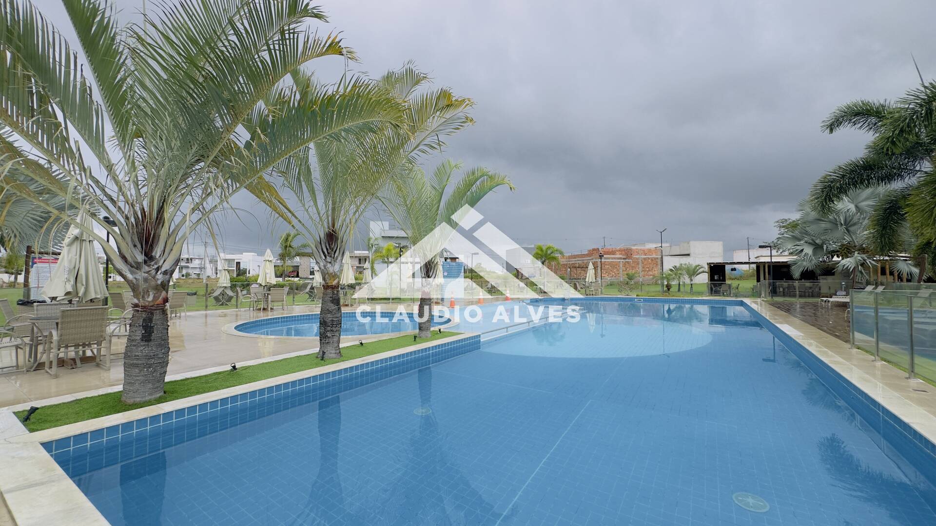 CASA PARA ALUGUEL | 5 QUARTOS | 3 SUÍTES | PISCINA E ÁREA GOURMRT