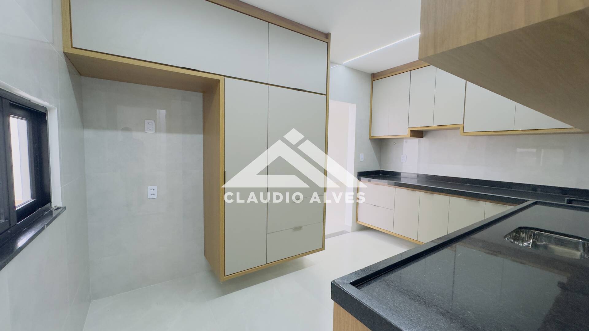 CASA PARA ALUGUEL | 5 QUARTOS | 3 SUÍTES | PISCINA E ÁREA GOURMRT