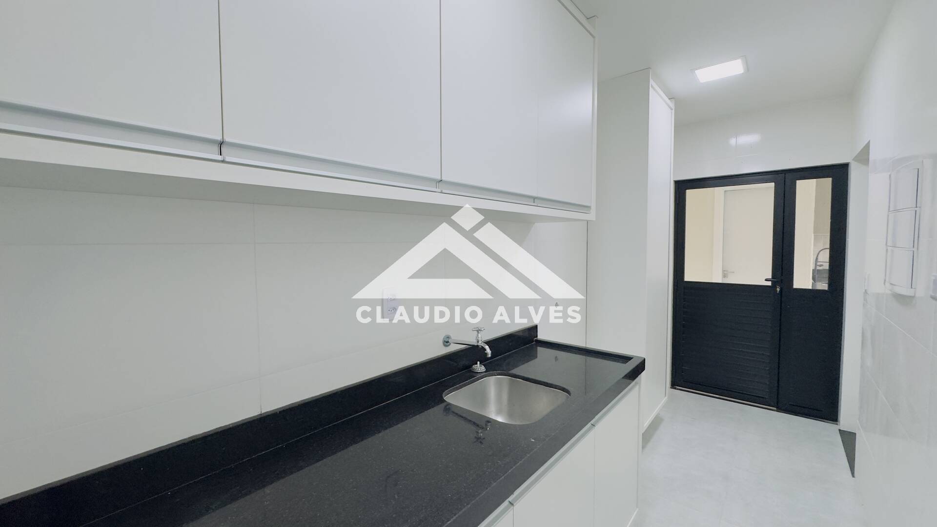 CASA PARA ALUGUEL | 5 QUARTOS | 3 SUÍTES | PISCINA E ÁREA GOURMRT