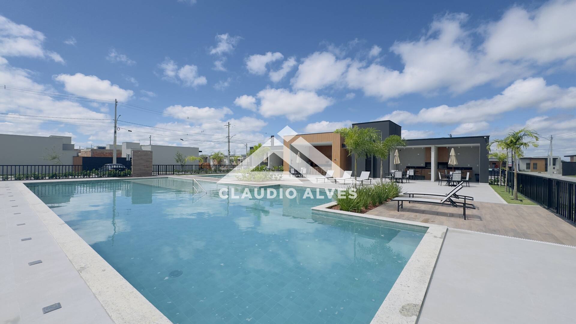 CASA PARA ALUGUEL | 3 QUARTOS SENDO 1 SUÍTE | BAIRRO SIM | FEIRA DE SANTANA