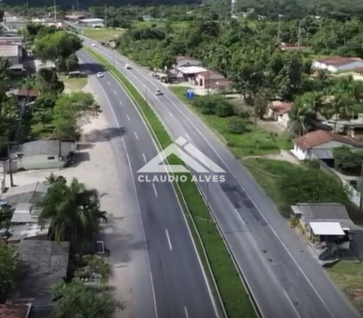 TERRENO PRÓXIMO A BR 324 EM AMELIA RODRIGUES