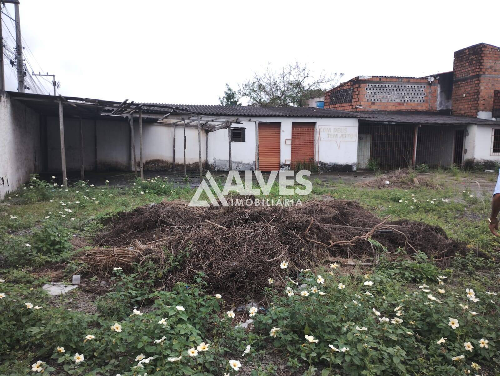 TERRENO COMERCIAL COM 675M2