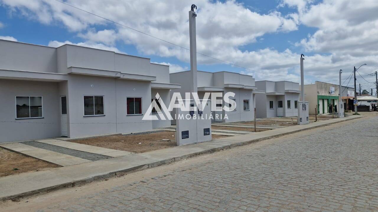 CASA COM 2 QUARTOS PRONTA PARA MORAR (ESCRITURA GRÁTIS)