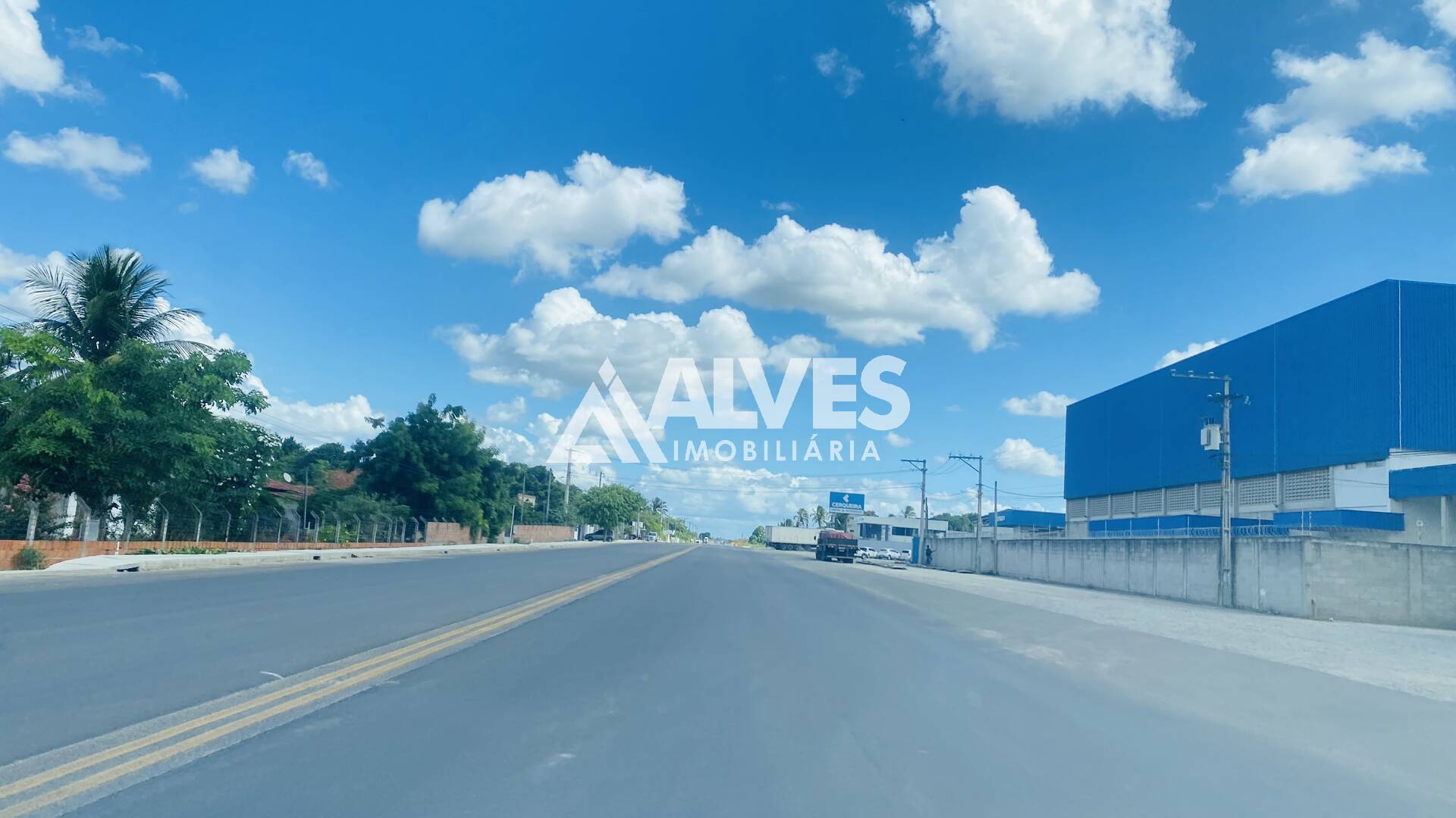 TERRENO COM 5.200 M2 NO BAIRRO SIM
