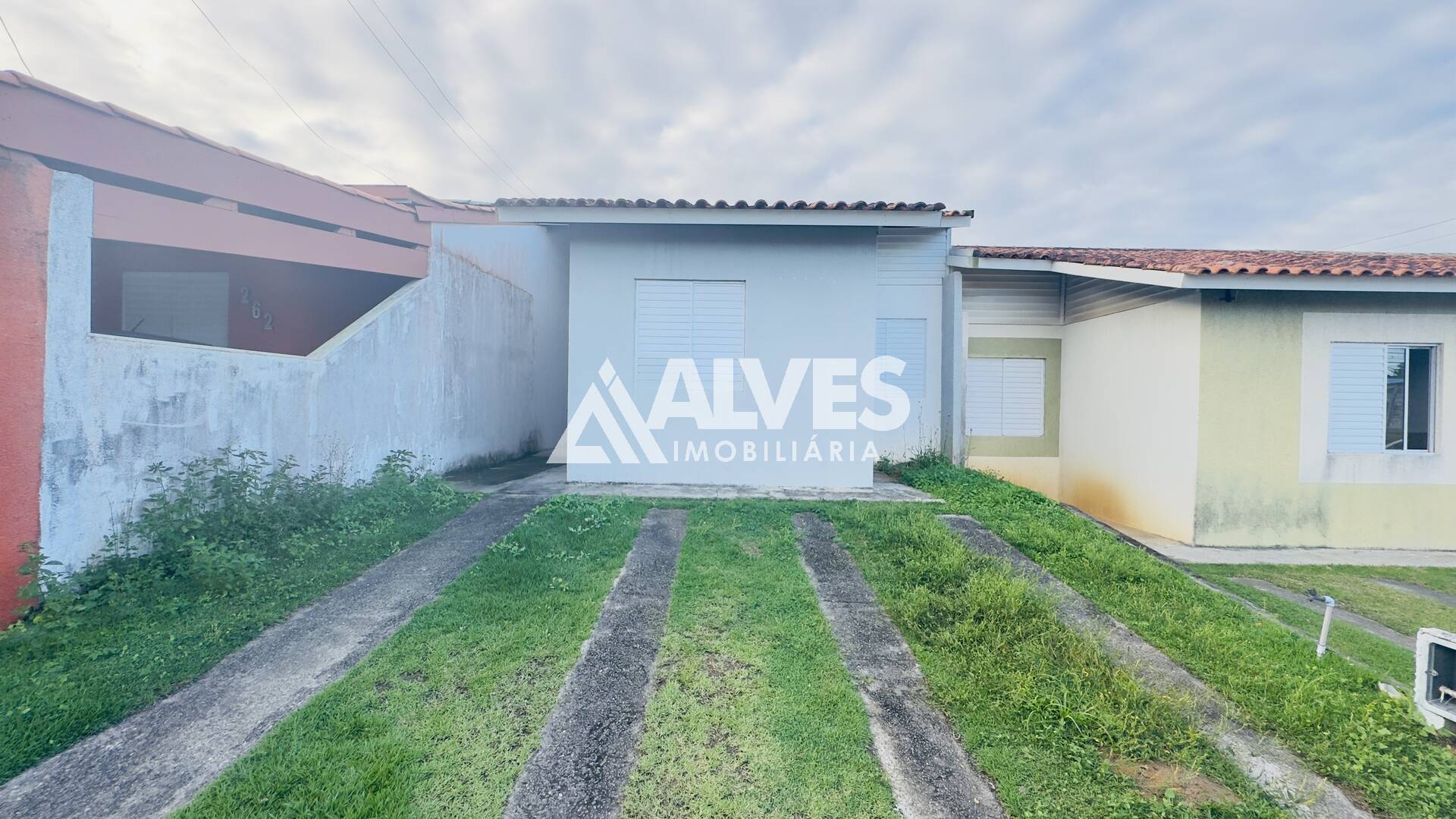 CASA COM 4 QUARTOS SENDO 1 SUÍTE CONDOMÍNIO TERRA NOVA 1
