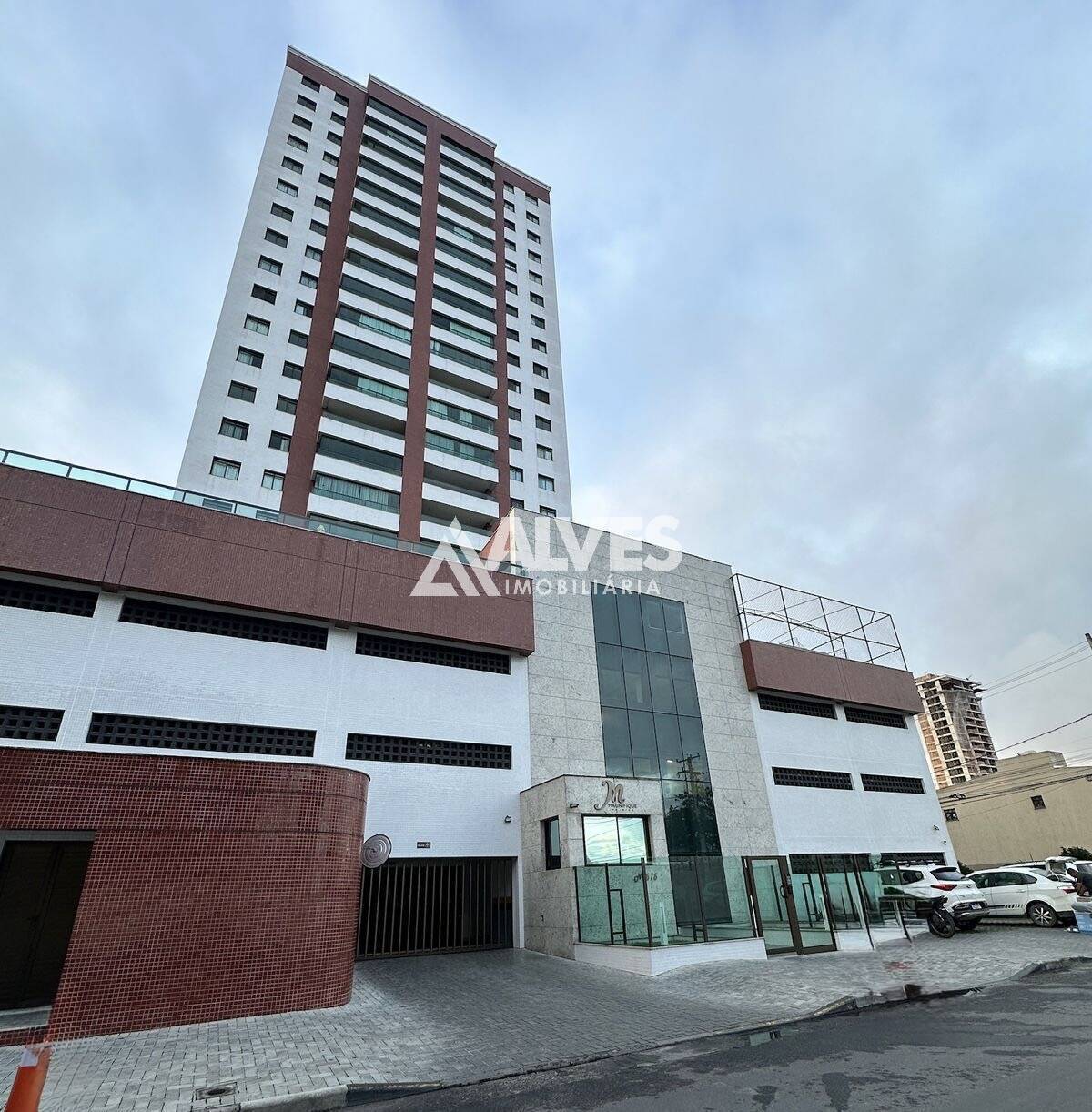 APARTAMENTO COM 3 QUARTOS SENDO 1 SUÍTE E VARANDA GOURMET 4º ANDAR