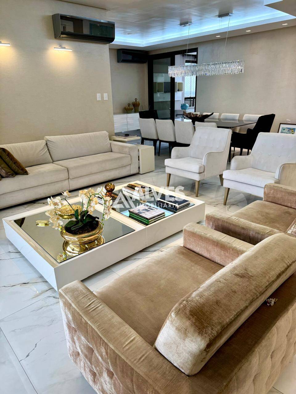 APARTAMENTO DE ALTO PADRÃO MOBILIANO 6 ANDAR