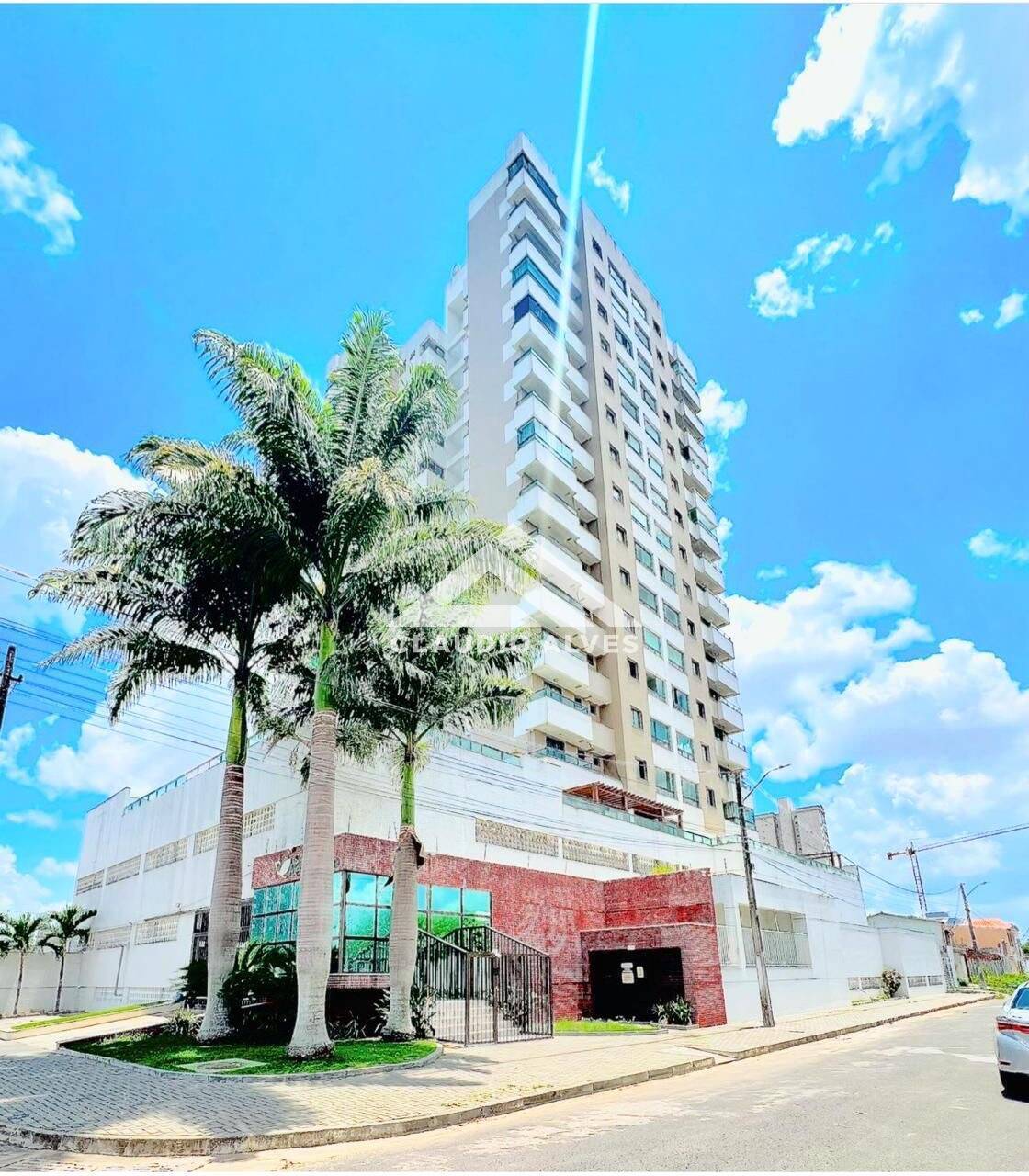 APARTAMENTO MOBILIADO COM 3 QUARTOS SENDO 1 SUÍTE NO BAIRRO SANTA MÔNICA