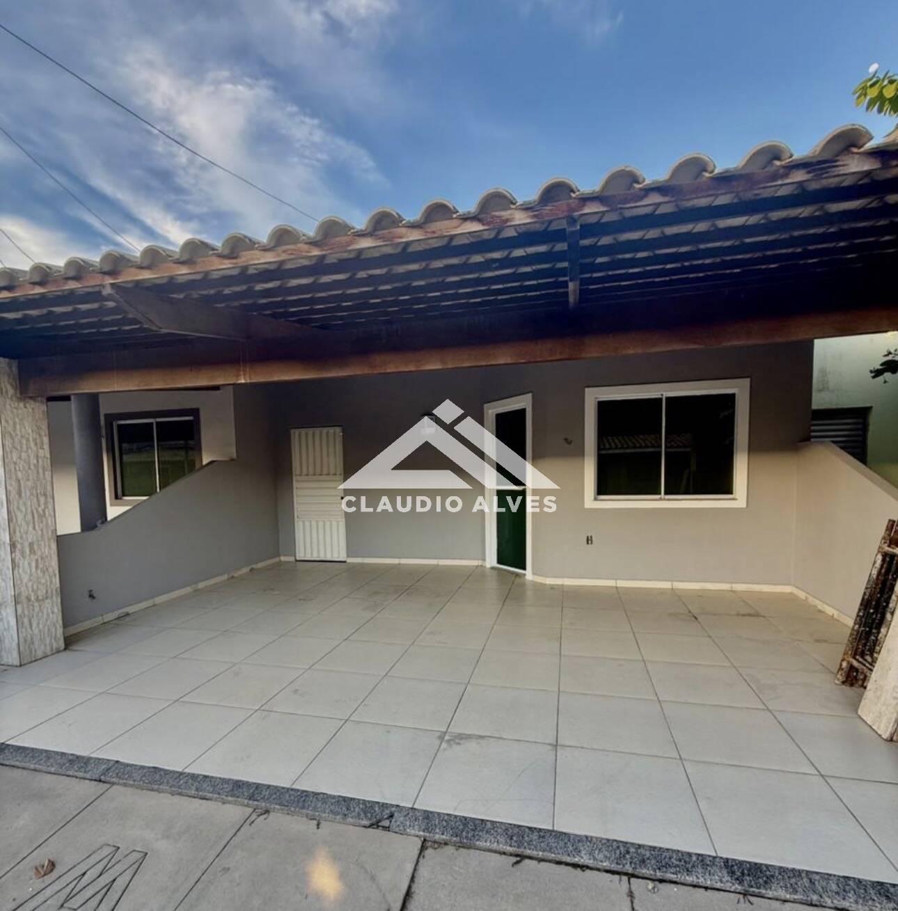 CASA EM CONDOMÍNIO | 2 QUARTOS | PRÓXIMA À AV. FRAGA MAIA FEIRA DE SANTANA