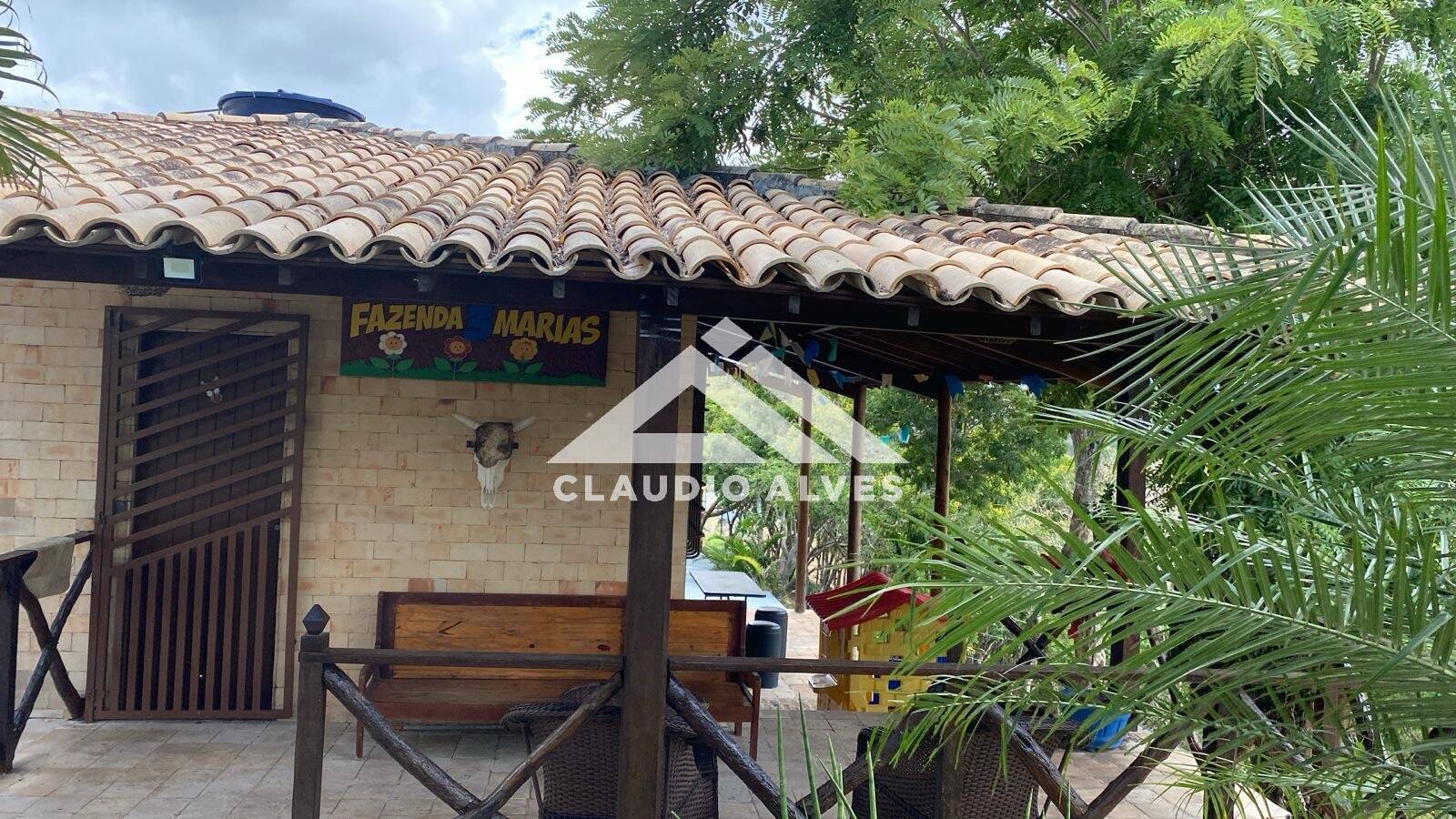CHÁCARA ALTO PADRÃO À VENDA | ÀS MARGENS DO RIO JACUÍPE | SÃO GONÇALO