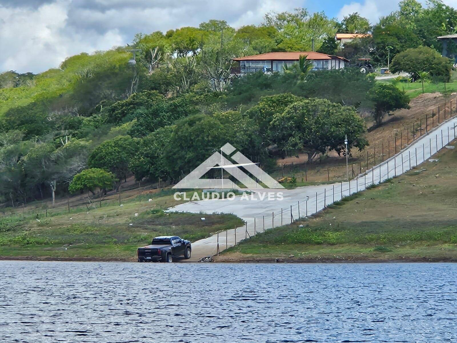 CHÁCARA ALTO PADRÃO À VENDA | ÀS MARGENS DO RIO JACUÍPE | SÃO GONÇALO