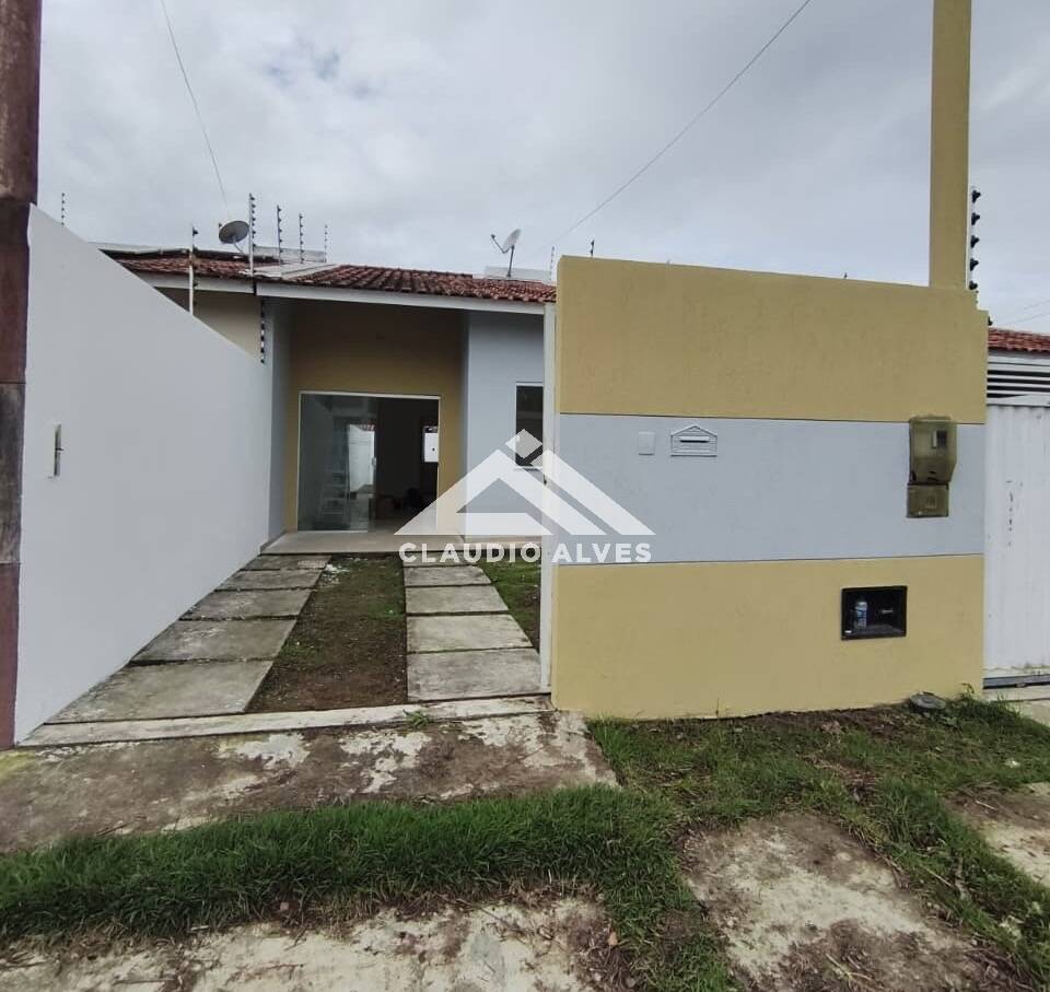 CASA Á VENDA | 2 QUARTOS 1 SUÍTE |BAIRRO CONCEIÇÃO | FEIRA DE SANTANA